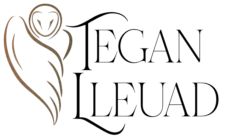 Tegan Lleuad logo